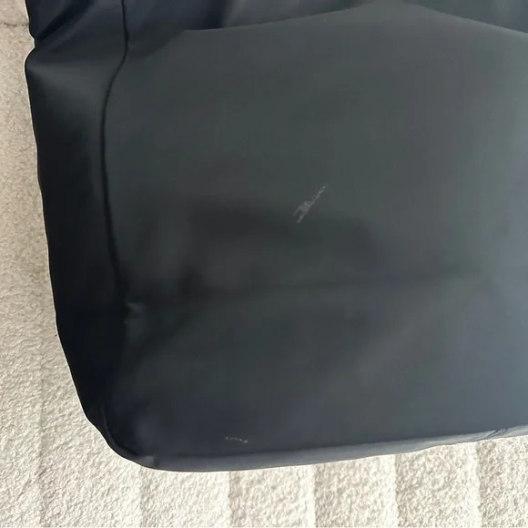 Kate Spade Black Textured Tote with Structured Design - Picture 6 of 10